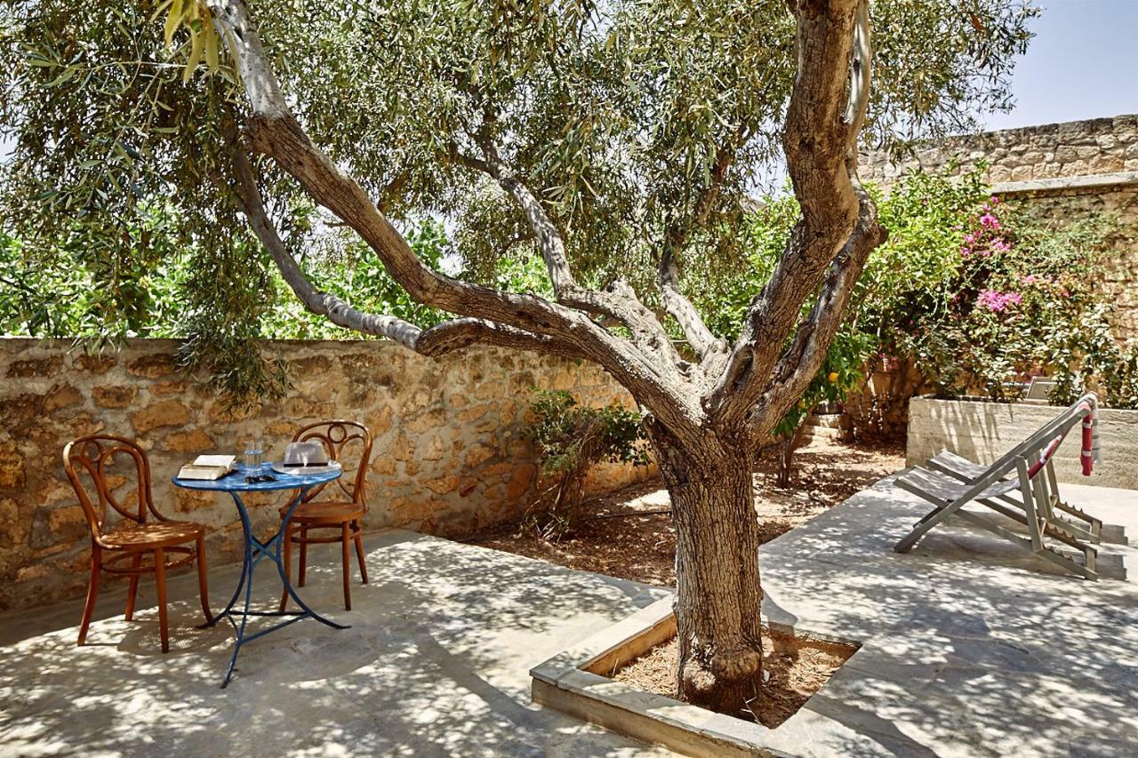 Nikolaou Art Residence Aegina Esterno foto
